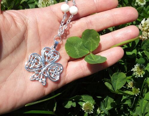 Clover Amulett Pendant